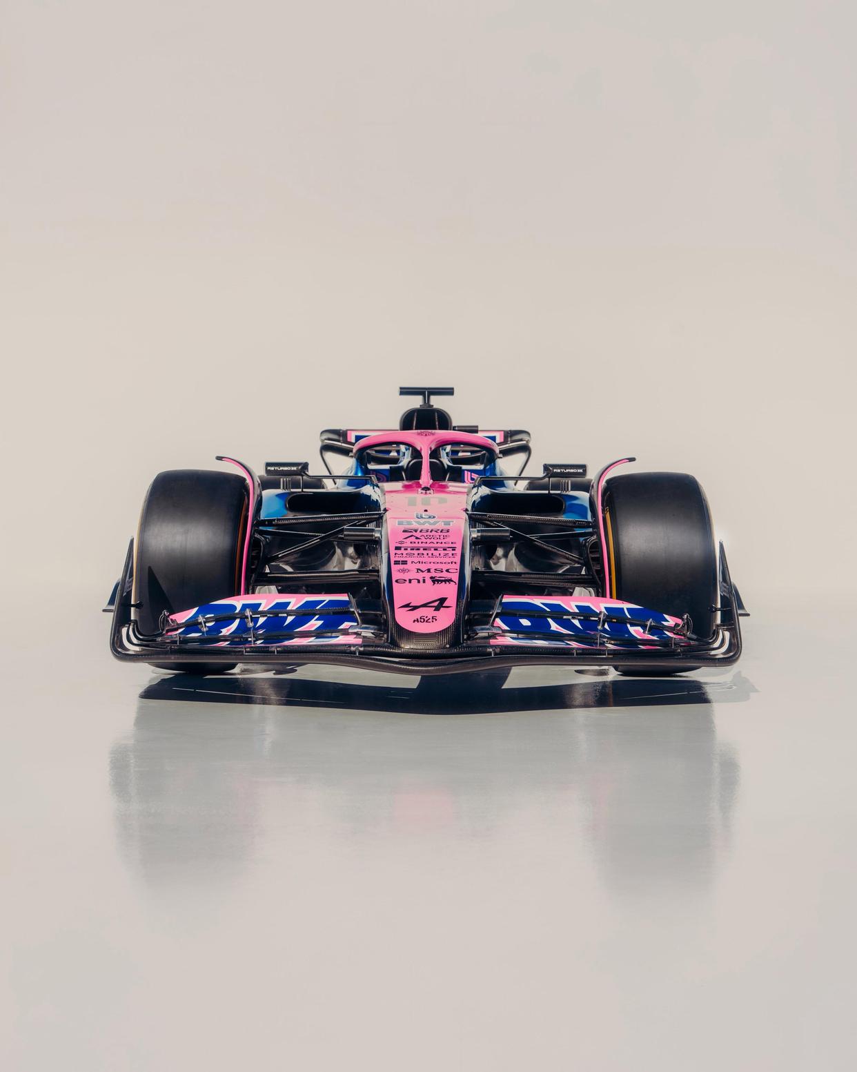 索伯车队完胜红牛二队,汉密尔顿关键制胜 索伯车队完胜红牛二队,汉密尔顿关键制胜