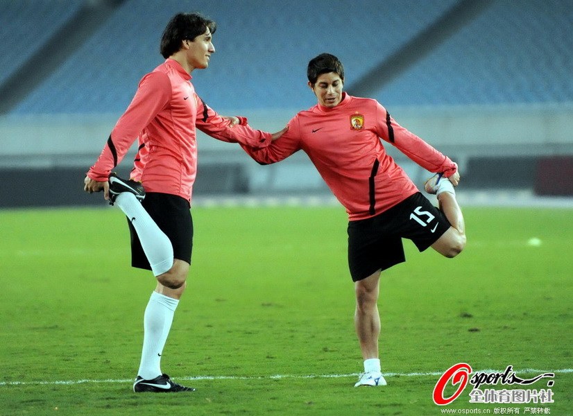 舜天主场逼平恒大，实现保级重要一步