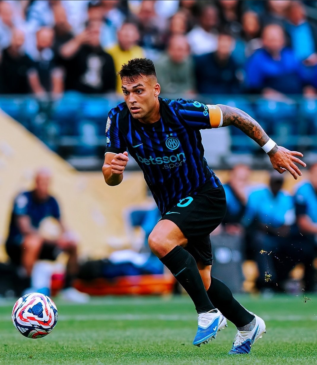 AC米兰翻盘国际米兰，戈麦斯关键制胜