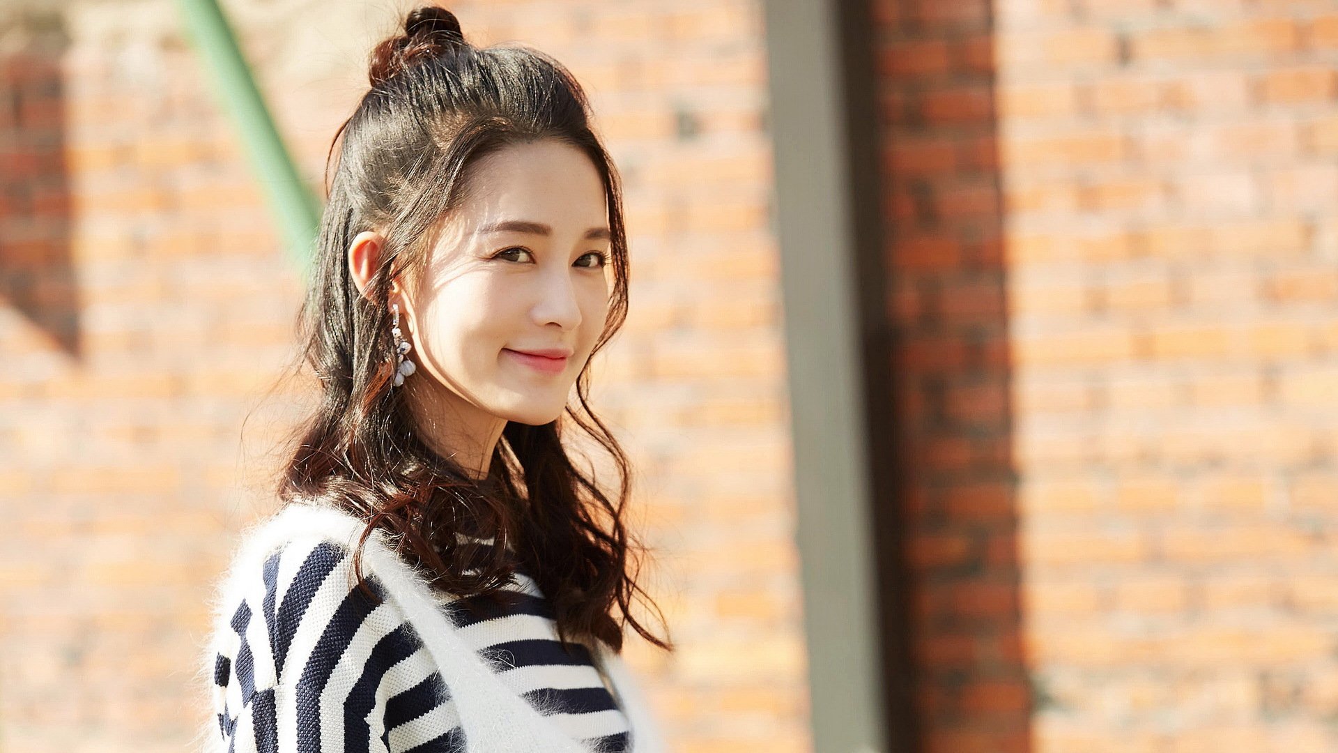 南美飓风席卷波斯湾,秘鲁冲垮卡塔尔,格列兹曼化身战术核心评分拉满