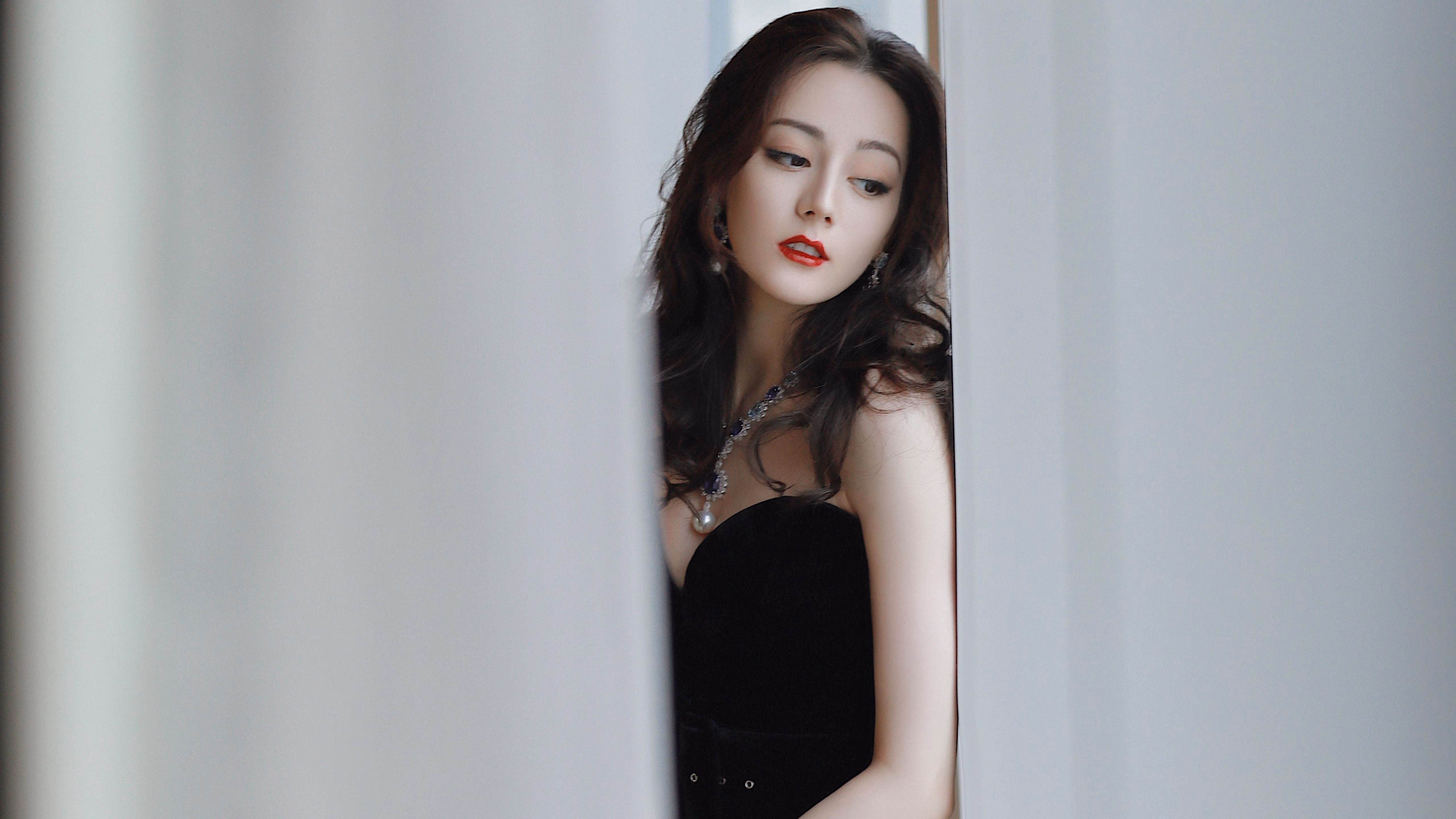 星辰与沙砾的共振,国家德比之夜与一粒太平洋彼岸的尘埃